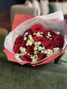 Amora | 12 Red Roses